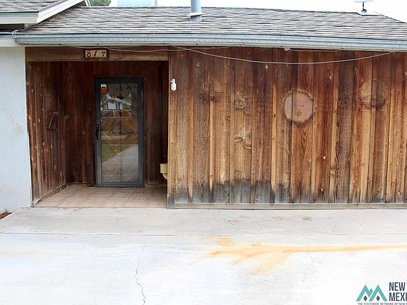 2nd image of 814 N Edwards St