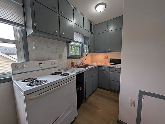 2nd image of 92 N Williams St #2