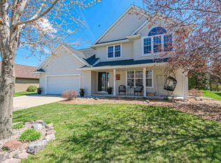 4516 Stonebridge Ct, Appleton, WI 54913