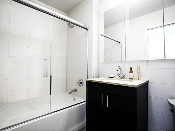 27-03 42nd Road image 5 of 25