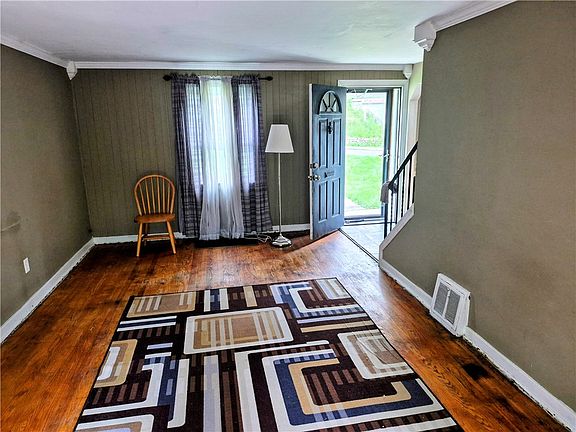 5th image of 3947 Meadowbrook Blvd