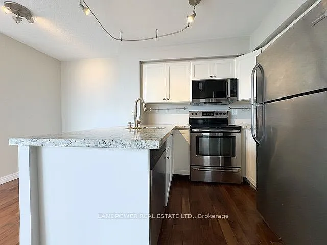 28 Harrison Garden Blvd #2005 — Photo 11