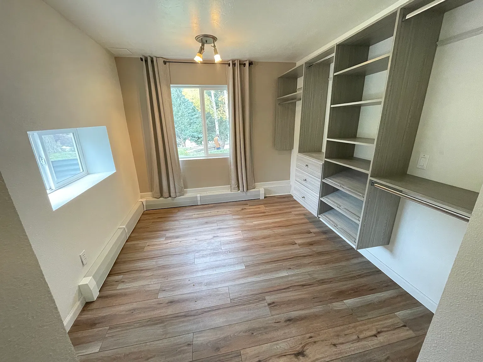 1 bed, 900 sqft, $2,300 — Photo 4