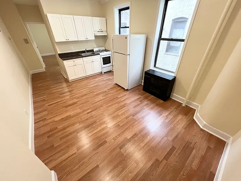 23-28 31st Ave #8 — Photo 3