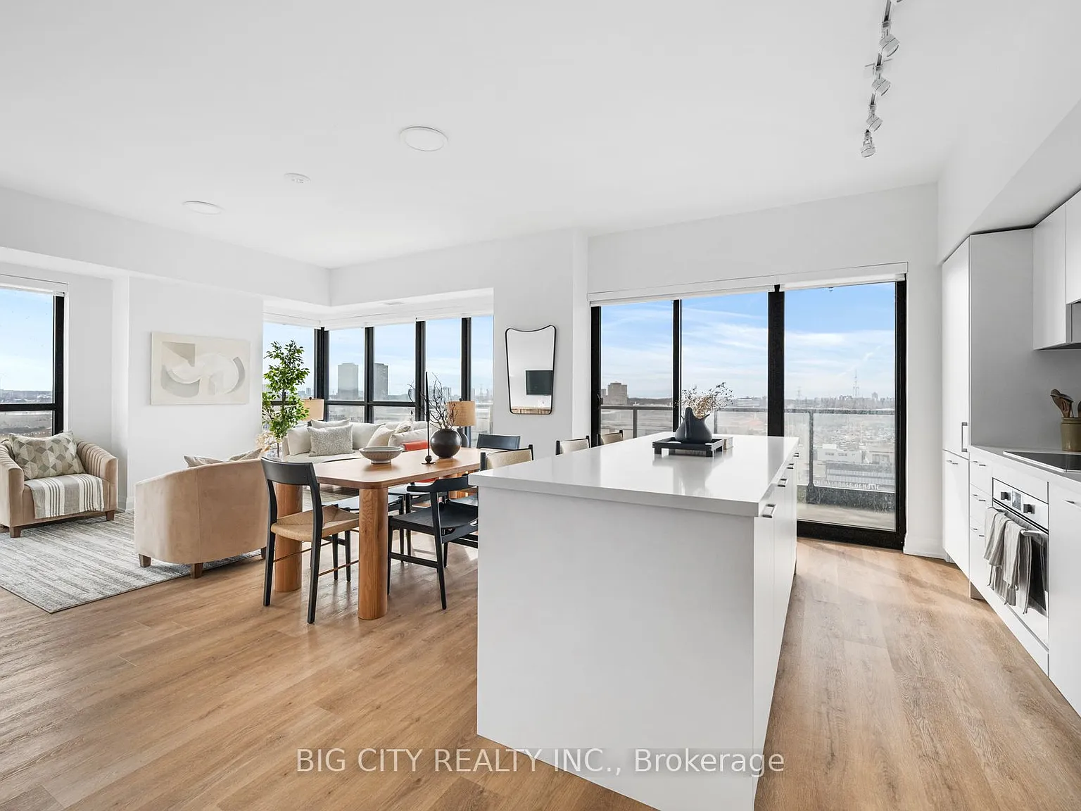 2 bed, $4,500 — Photo 2