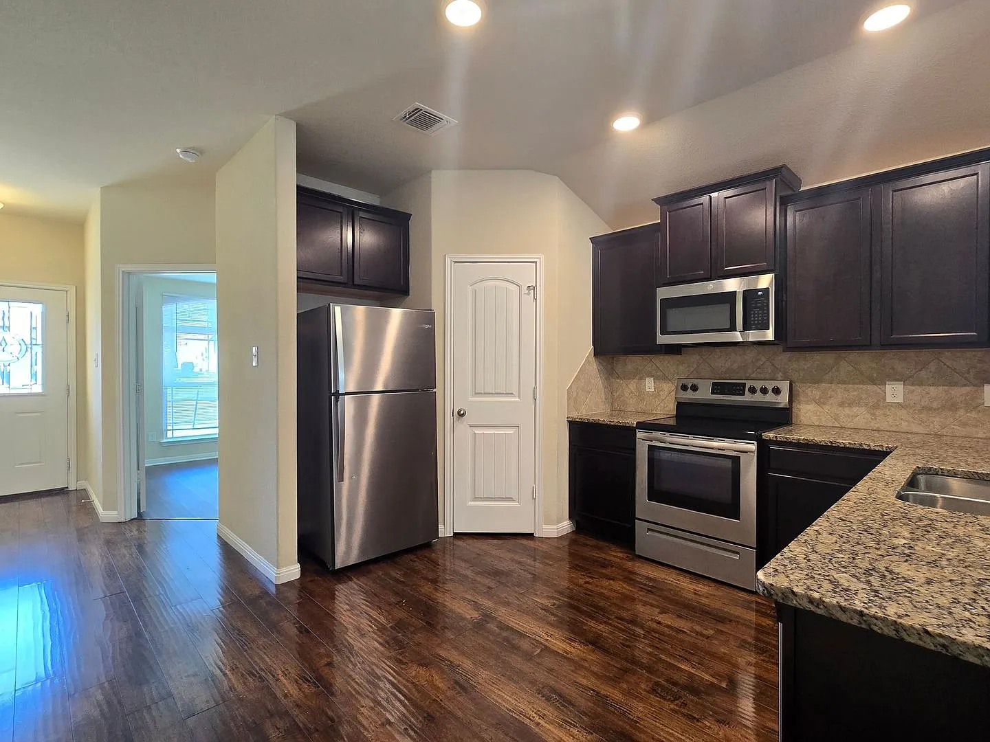 Rent Reduction - Coming Soon! — Photo 4