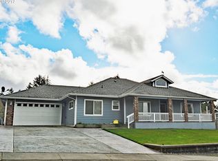 1076 Parkview Dr, Brookings, OR