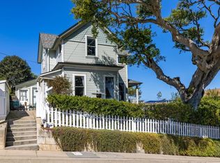 218 4th St, Pacific Grove, CA 93950