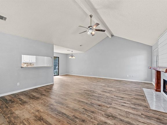 4th image of 22618 Powell House Ln