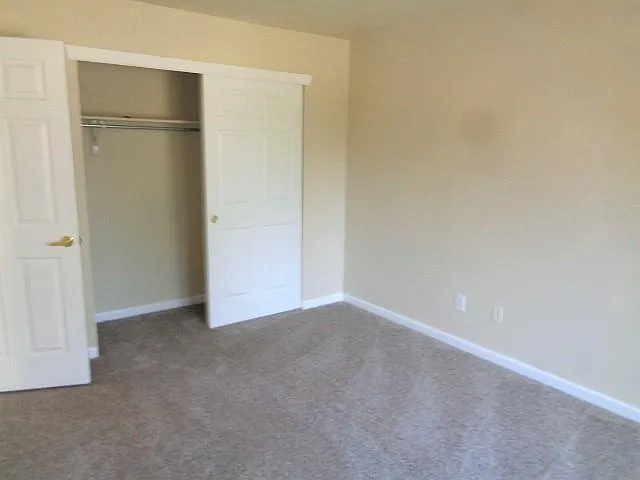 30202 Hilltop Dr — Photo 16
