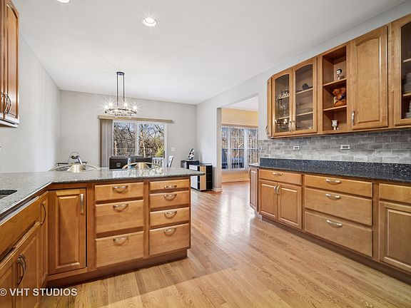 5th image of 23540 N Melody Ln