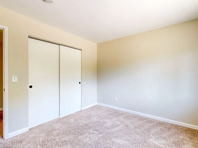 2146 Rivera Dr — Photo 32