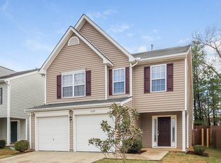 1549 Pebble Ridge Dr, Raleigh, NC 27610