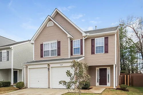 1549 Pebble Ridge Dr Photo 1
