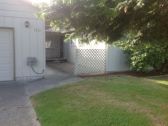 4th image of 1111 N Bel Air Dr