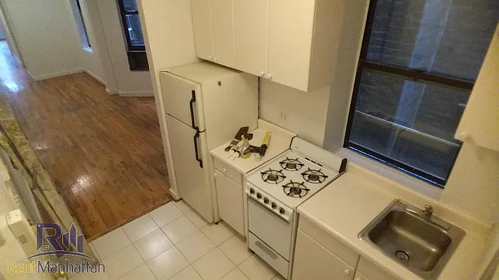 Rented by Rent Manhattan | media 10