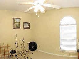 5th image of 6324 N Park Dr