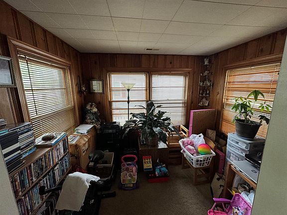 3rd image of 3508 Tidewater Dr