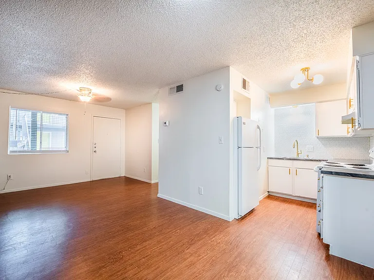 4209 Avenue B — Photo 26