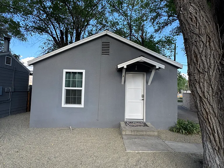 507 E Line St #1 — Photo 12