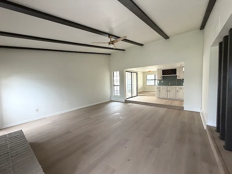 5221 Reed Dr — Photo 10