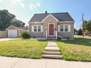 908 14th Ave, Green Bay, WI 54304