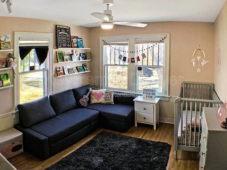 485 S York St — Photo 13