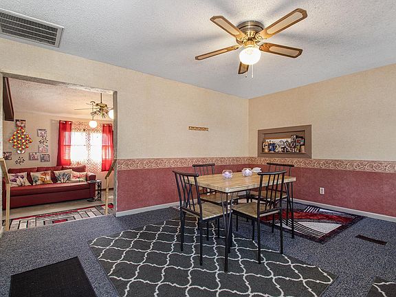 3rd image of 58218 Kreighbaum St