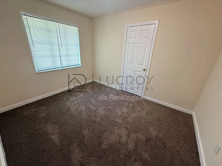 3173 Oak Forest Dr — Photo 4