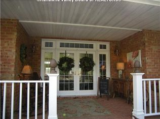 15 Cherokee Trl, Elkview, WV 25071