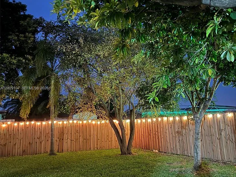 11850 SW 187th St — Photo 13
