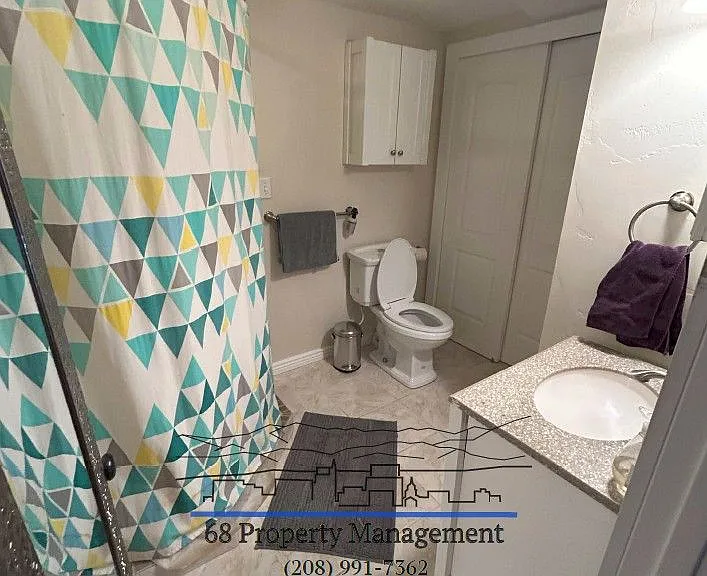 1303 N 10th St — Photo 17