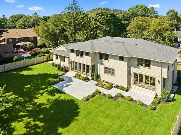 12 Owaisa Rd, Newton, MA 02468