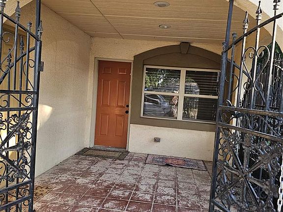 5th image of 1215 NW Lake Ave