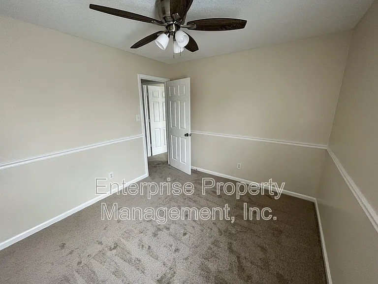 6869 Century Oaks Dr — Photo 5