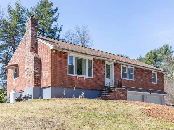 14 Stevens Road, Pelham, NH 03076