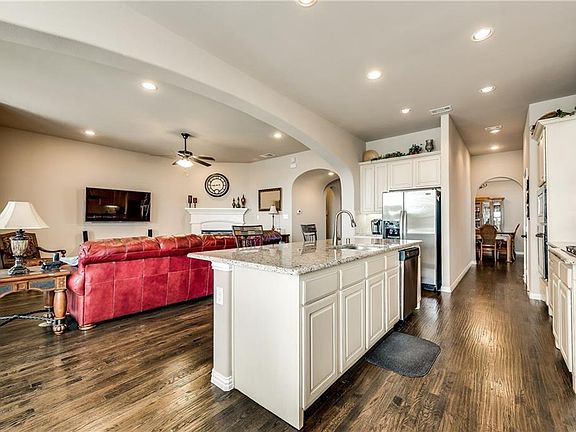 3rd image of 6817 Denali Dr