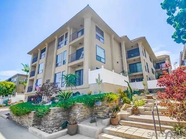 370 Rosecrans St APT 305, San Diego, CA 92106