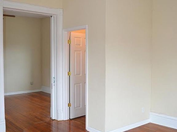 3rd image of 8917 S Grand Ave