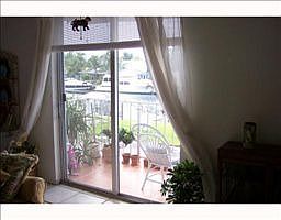 3rd image of 1731 SE 15th St APT 213