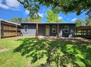 804 N Orange St, Fredericksburg, TX 78624