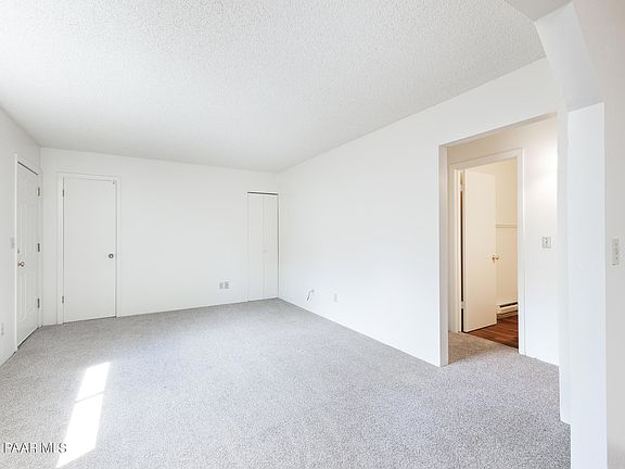 4th image of 555 Dameron Dr APT 4