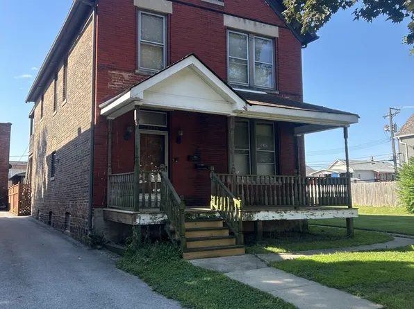 2335 Walnut St, Blue Island, IL 60406