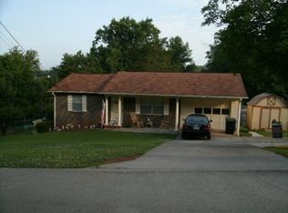 225 White Pine Ln, Rockford, TN 37853