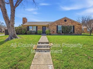 935 Mapleleaf Ln, Coppell, TX 75019