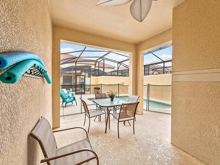 8937 Bismarck Palm Rd — Photo 26