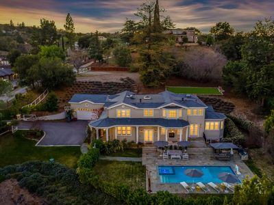 25611 Burke Ln, Los Altos Hills, CA, 94022