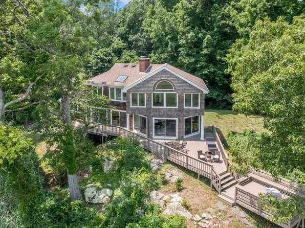 138 Deepwood Drive, Guilford, CT 06437
