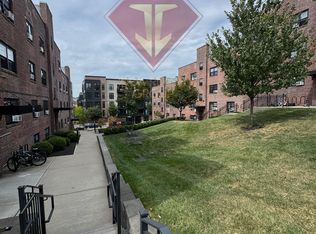 61 Belgrove Dr APT 2A, Kearny, NJ 07032