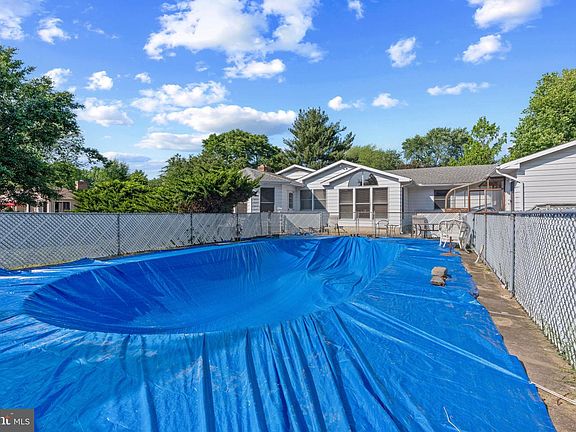 5th image of 216 Hickory Dale Dr